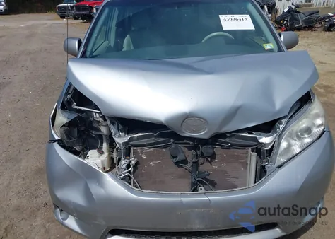 2014 Toyota Sienna Xle 7 Passenger из США, поврежденный, VIN 5TDDK3DC9ES090271